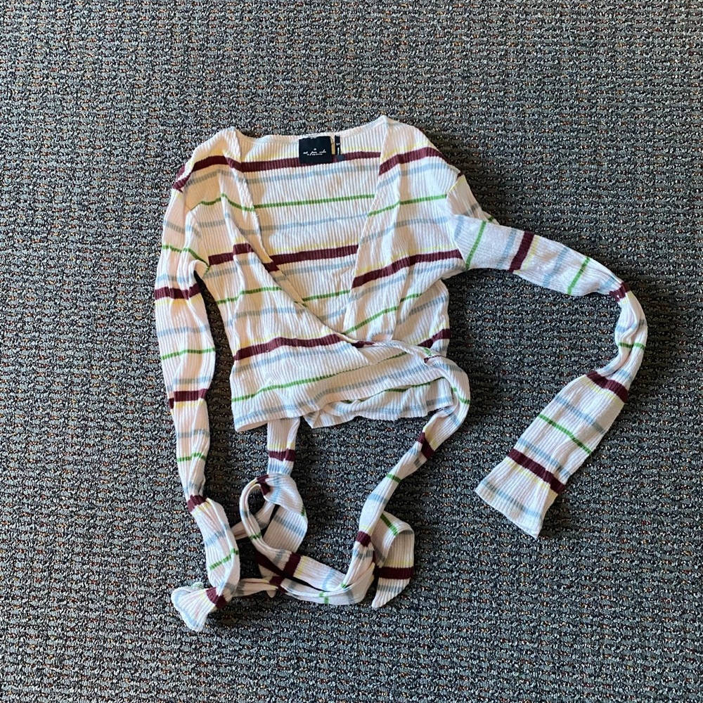 URBAN OUTFITTERS CROPPED SHIRT